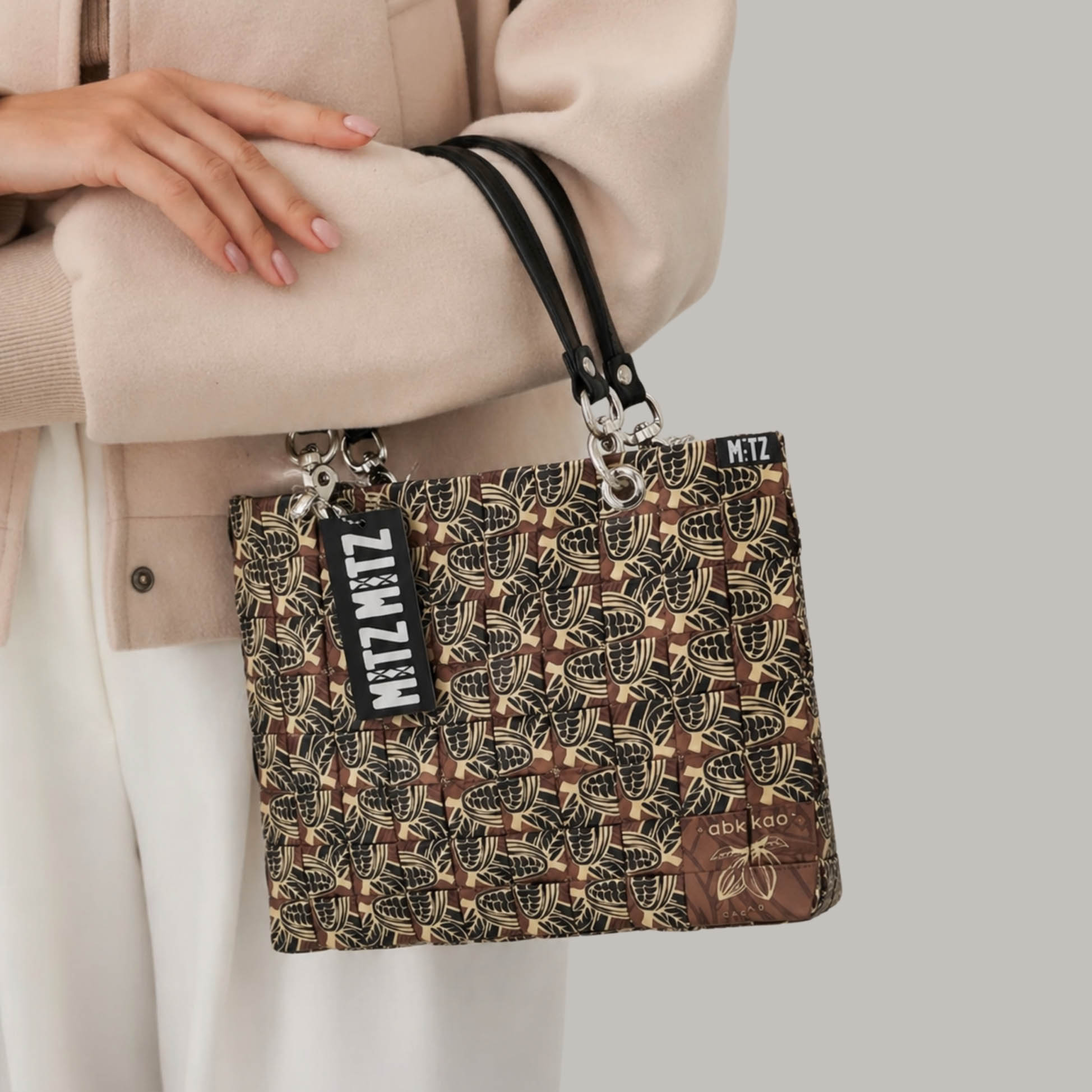 Bolsa artesanal abkkao x Fundación Mitz
