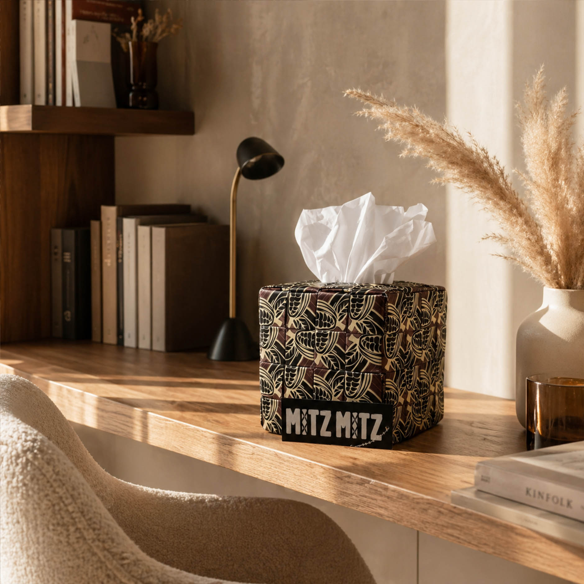 Funda para caja de pañuelos artesanal abkkao x Fundación Mitz